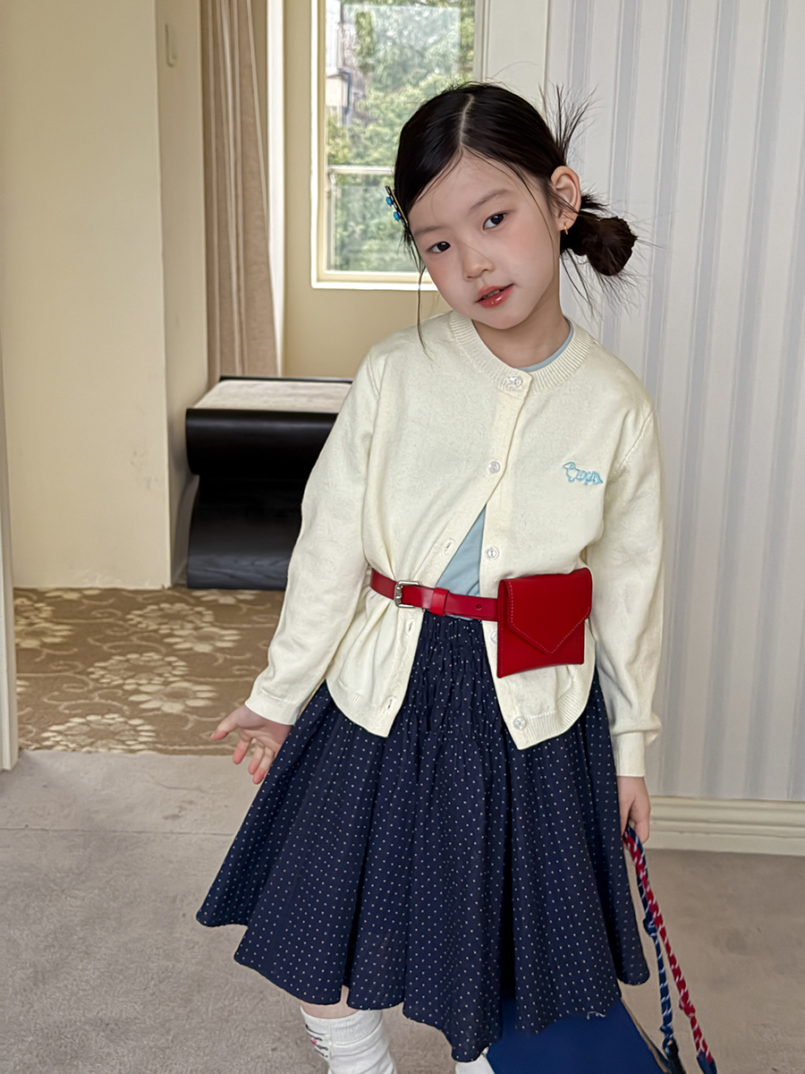 0914015 秋季少女百搭溫柔基礎小開衫刺繡小狗針織毛衣外套 第 4 張