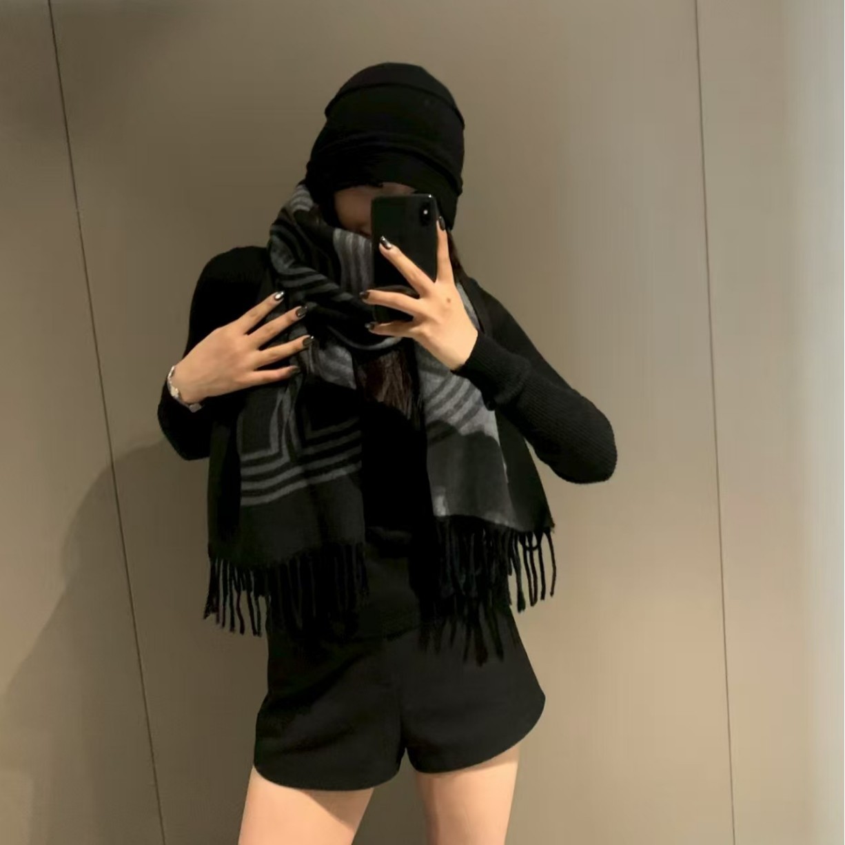 0928018 秋冬輕奢感雙面仿羊絨經典流蘇圍巾披肩 第 5 張