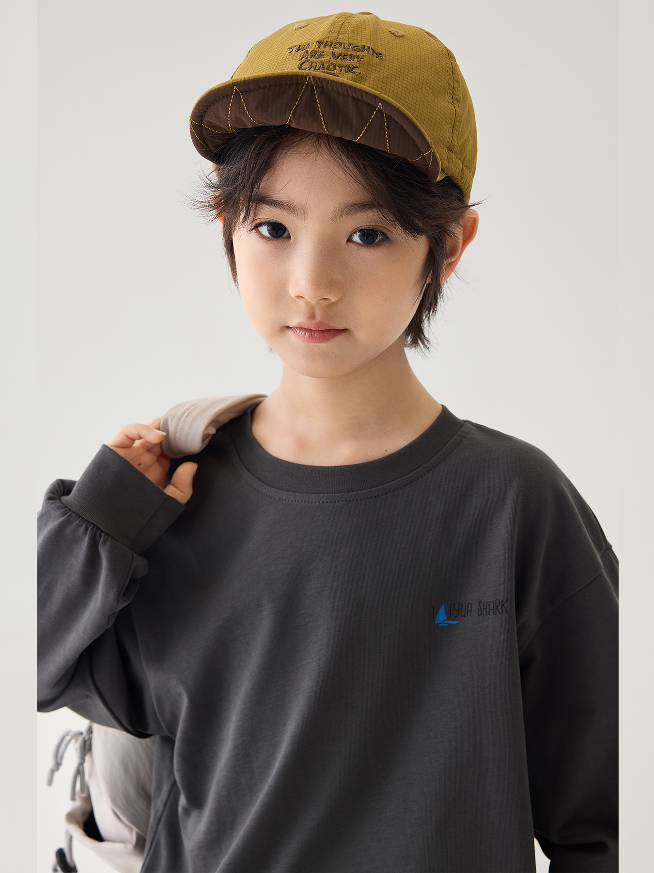 0928075 2026秋季新款少年中大童日系鯊魚印花寬鬆長袖TEE 第 11 張