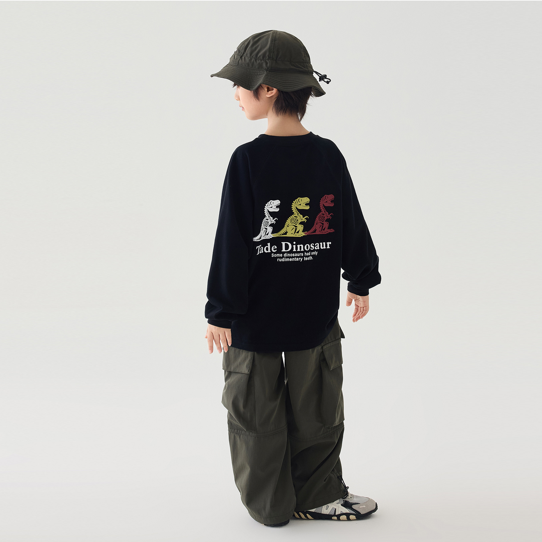 0928076 2026秋季新款少年中大童日系復古恐龍印花TEE 第 3 張