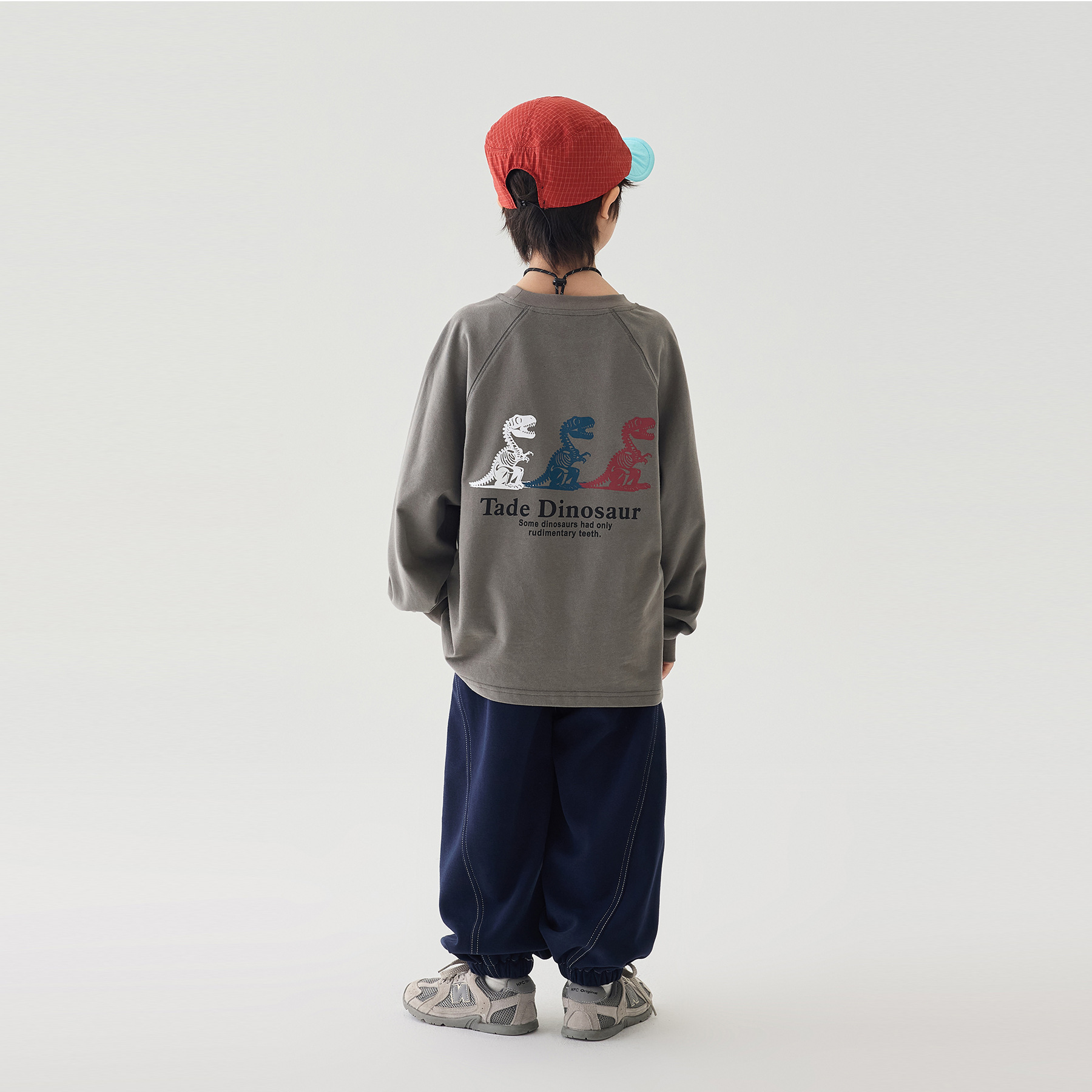 0928076 2026秋季新款少年中大童日系復古恐龍印花TEE 第 4 張
