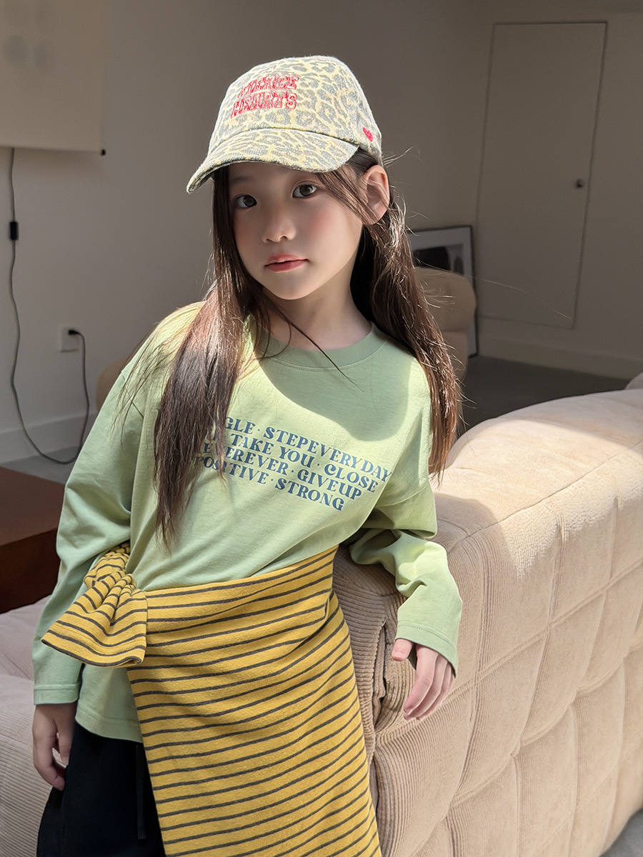 0928083 韓系簡約風少男少女中大童字母撞色寬鬆薄長袖TEE 第 2 張