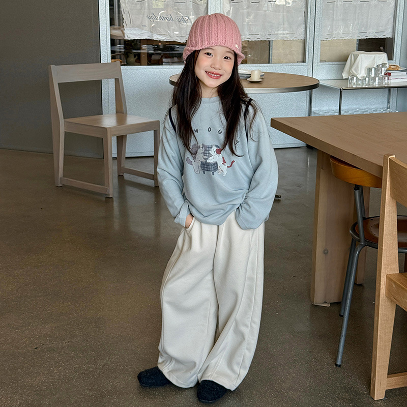 1012036 中大童莫蘭迪色北歐風印花寬鬆薄長袖TEE 第 10 張