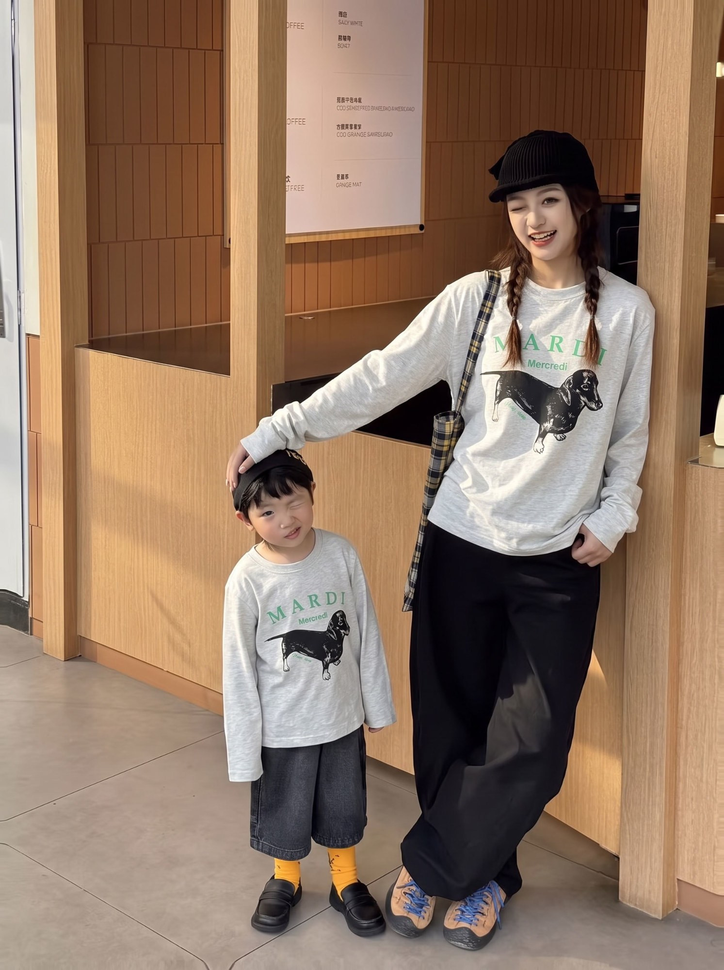 1012053 韓系親子小雛菊印花鬆弛感寬鬆薄長袖TEE 第 8 張