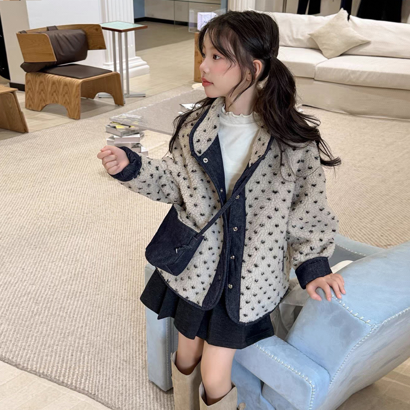 1012060 少女中大童超會穿搭！雙面穿牛仔拼接波點絨大衣 第 4 張