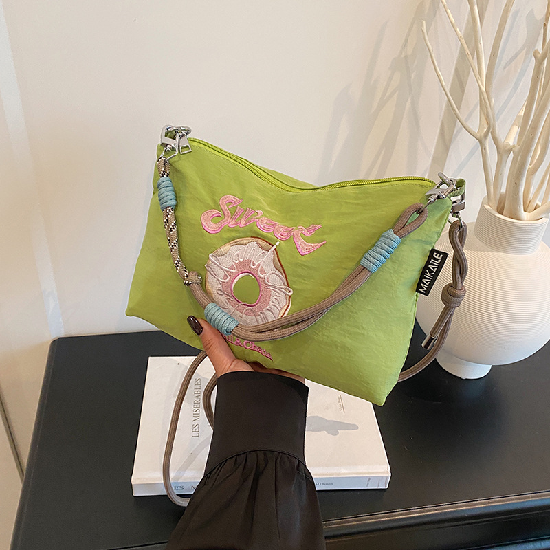 1019019 日系超輕便逛街百搭尼龍刺繡小包手機包 第 13 張