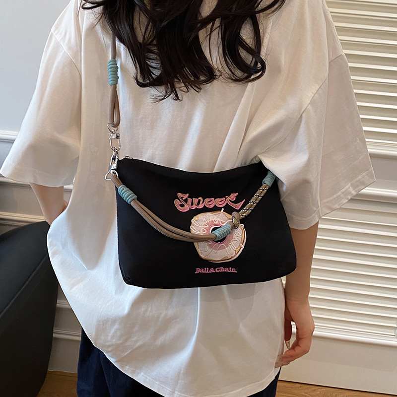 1019019 日系超輕便逛街百搭尼龍刺繡小包手機包 第 7 張