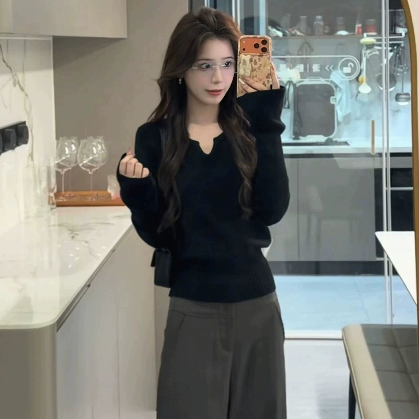 1019037 韓系女士溫柔風氣質V領純色修身針織衫 第 7 張