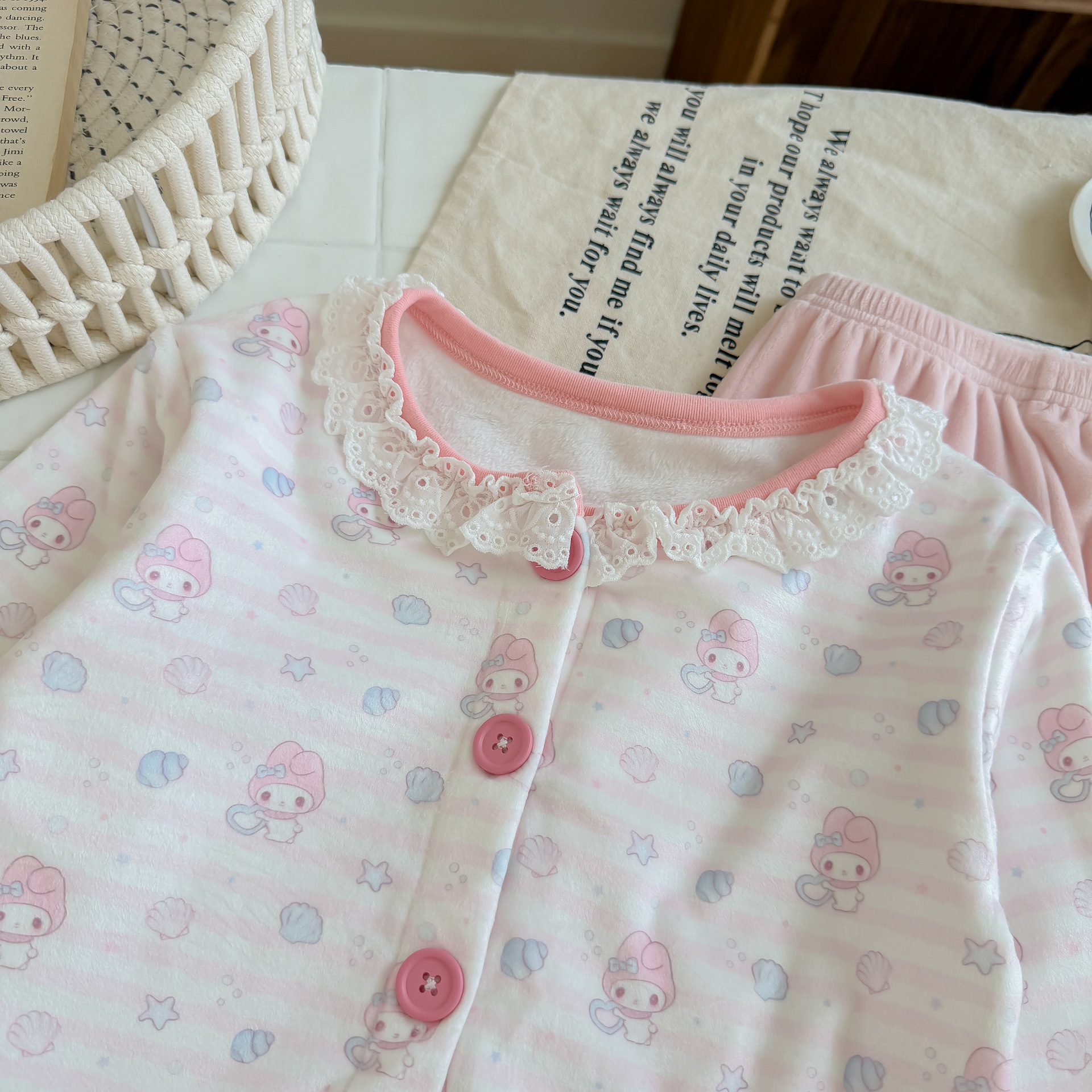 1019078 日系少女中大童可愛卡通海島絨居家服套裝 第 4 張
