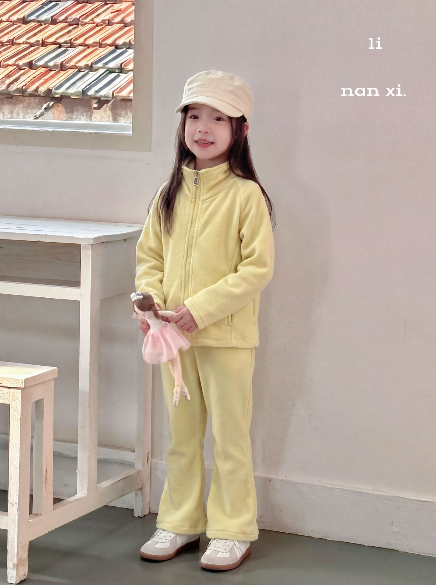 1026019 韓系女童修身保暖秋冬棉絨感拉鍊立領外套長褲套裝 第 11 張