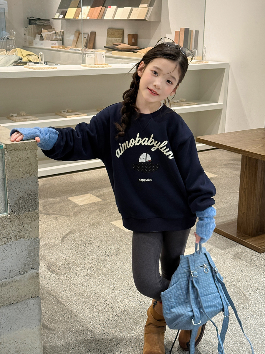 1026031 少年少女中大童秋冬保暖加絨個性寬鬆圓領大學TEE 第 5 張