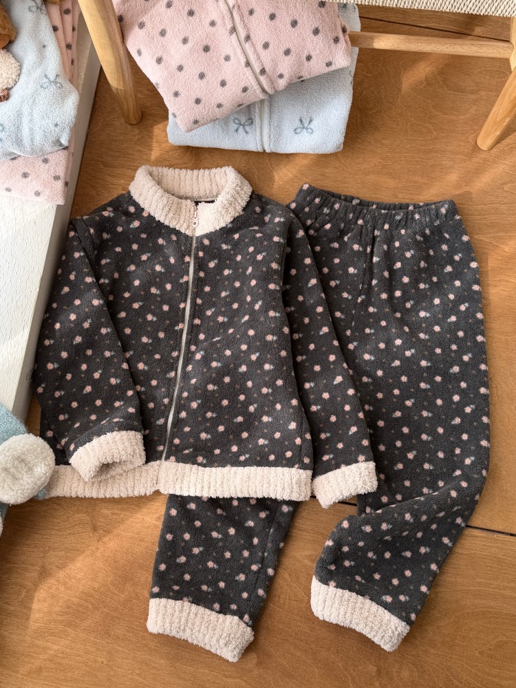1026040 少女中大童可愛撞色小印花刷毛絨居家服套裝 第 13 張