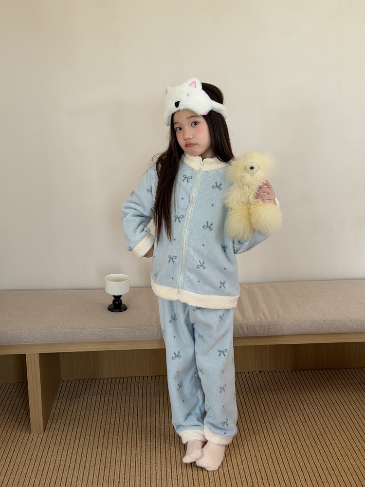 1026040 少女中大童可愛撞色小印花刷毛絨居家服套裝 第 17 張