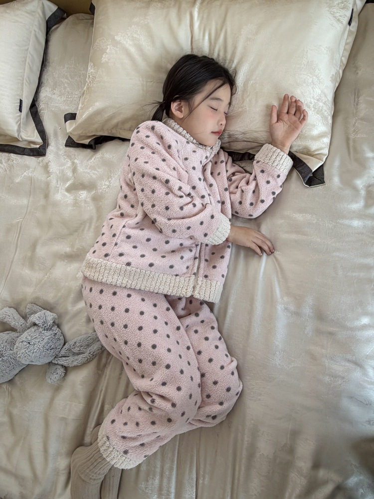 1026040 少女中大童可愛撞色小印花刷毛絨居家服套裝 第 21 張