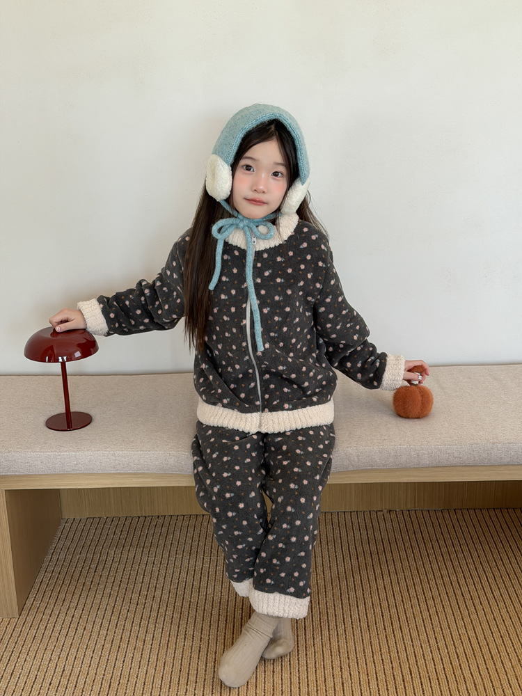 1026040 少女中大童可愛撞色小印花刷毛絨居家服套裝 第 27 張